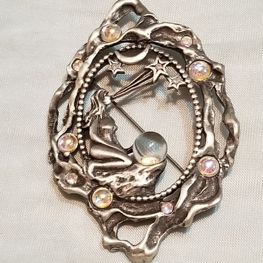 Gorgeous Vintage Pewter Goddess Brooch/Pin